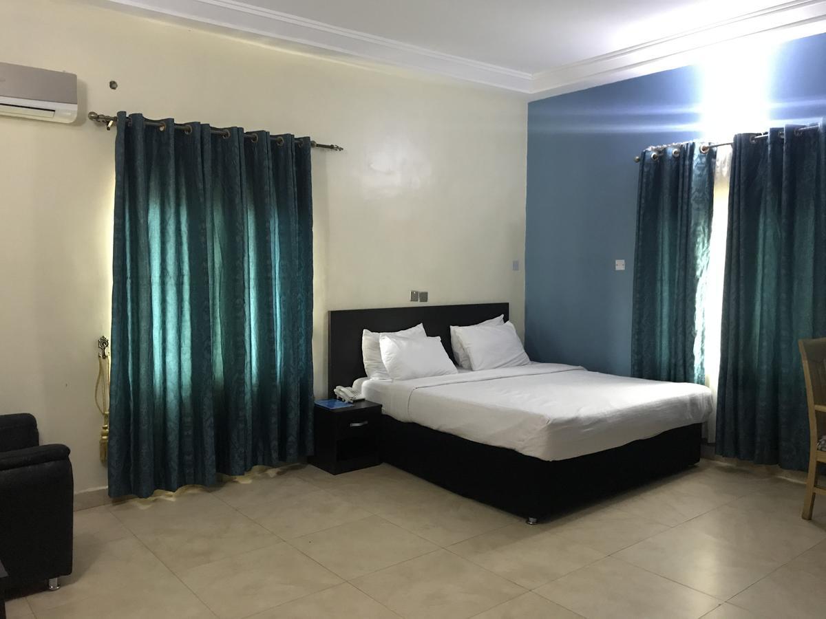 Hayatt Hotel Enugu Buitenkant foto